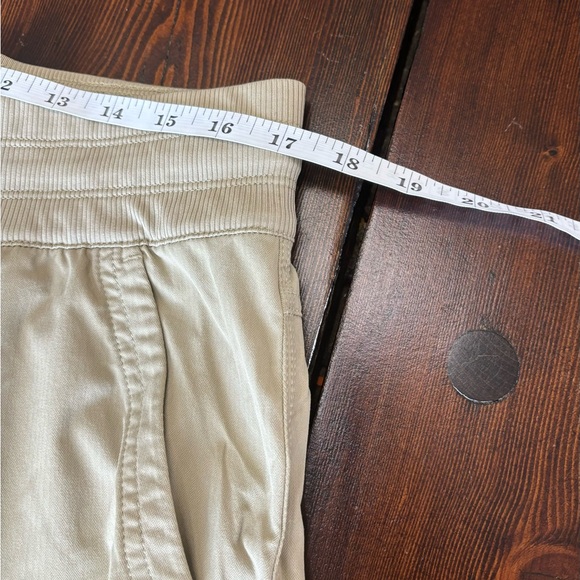 The North Face Pants Beige Ruched Hiking Casual Outdoor Cropped Capris Womens XL - Picture 7 of 11